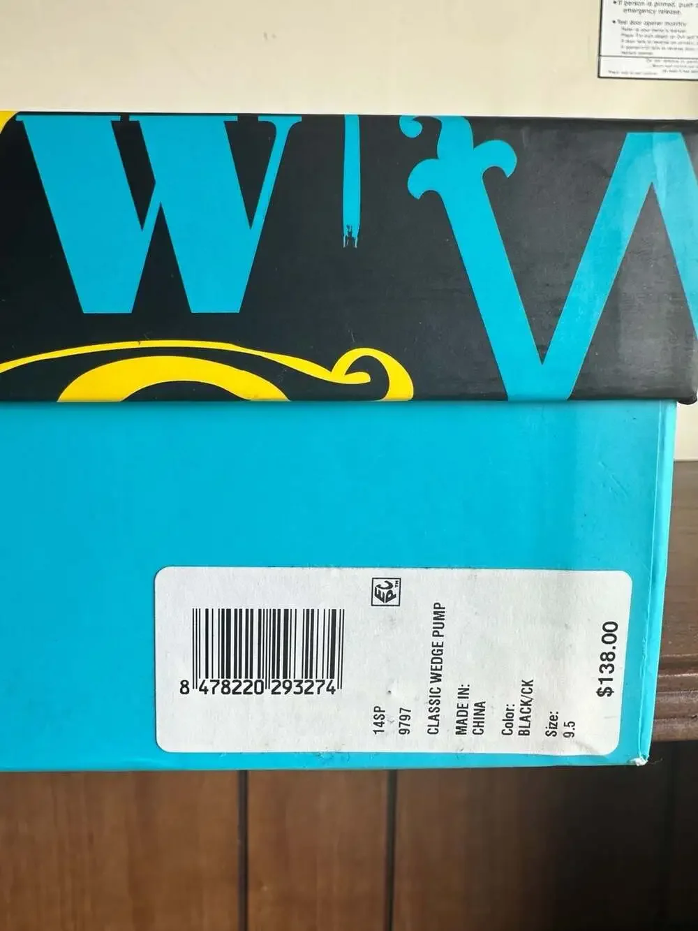 Wonder by Chinese Laundry Classic Wedge Pumps Black Microsuede Women’s Size 9.5